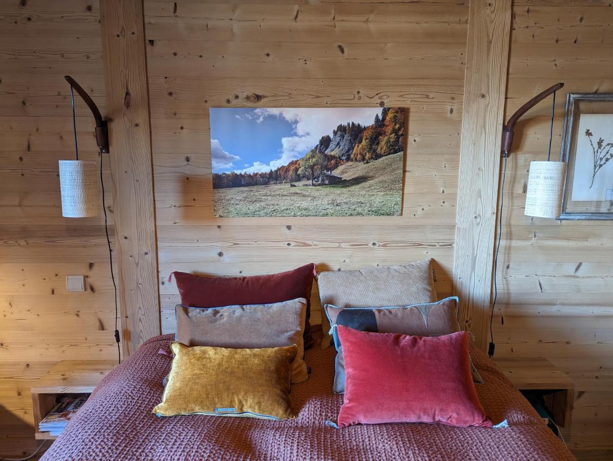 Bas De Chalet Au Coeur Des Aravis, Entre Lac Et Montagne Saint-Jean-de-Sixt Exterior photo